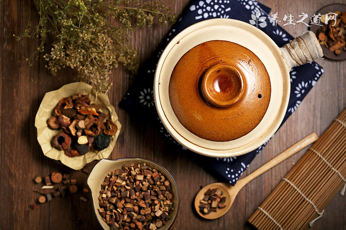 《冯氏锦囊秘录》_脾胃方论大小合参（附下气）